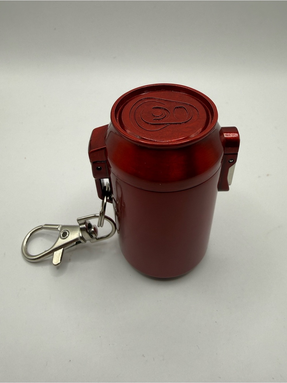 PTNKUIIY Soda Can Cigarette Pocket Keychain Ashtray, Mini Ashtray for Travel